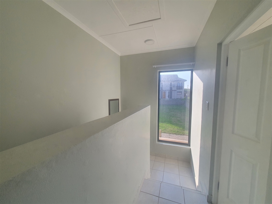 To Let 3 Bedroom Property for Rent in Kidds Beach Eastern Cape